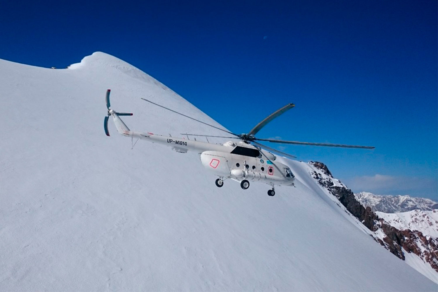 heliski kasachstan